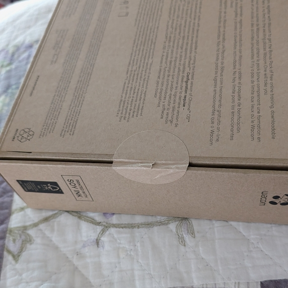 WACOM One Pen display 12 Drawing Tablet ***NEVER OPENED!*** - Picture 3 of 8